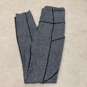 Lululemon leggings!